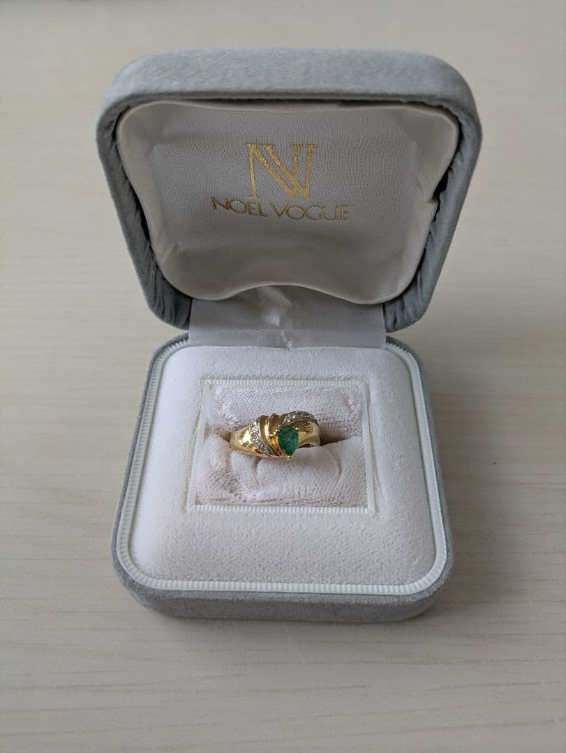 750　指輪　約4g　リング　K18　ゴールド