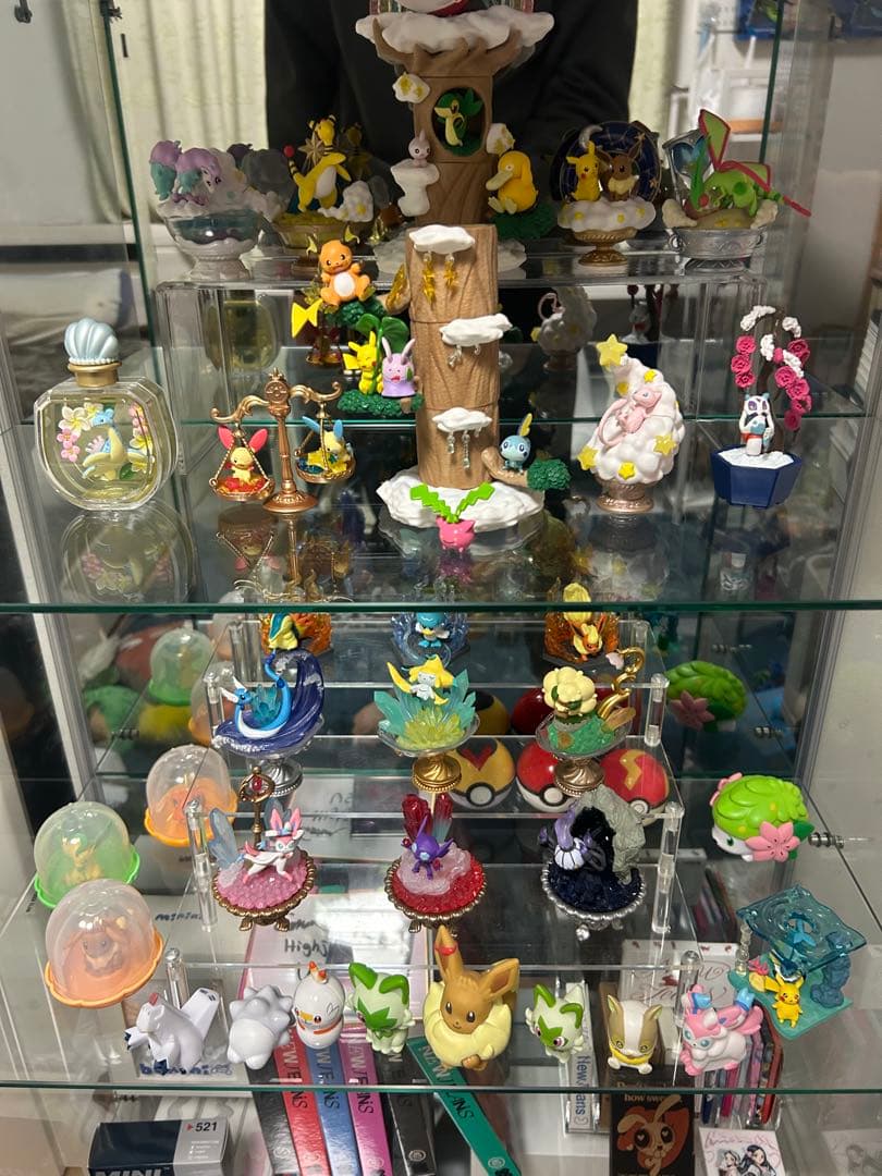 ポケットモンスター　ポケモン　レア　グッズ　　カプセルトイ　フィギュア　セット 海外正規‼️ 12体セット ポケモン 顔が4変化 喜怒哀楽 フィギュアの