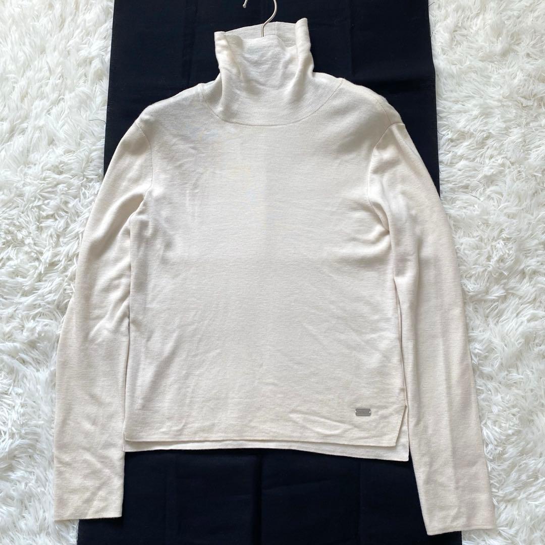 近年✨フォクシー　グレースタートル　ウール　大きいサイズ42 ロゴプレート