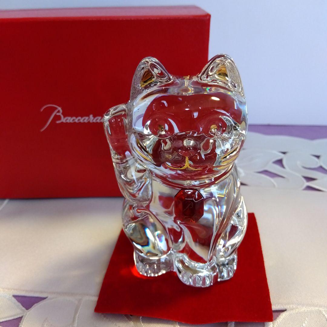 【ちょこ様】Baccarat クリスタル 招き猫 レッドオクトゴン 約10cm バカラ（Baccarat） まねき猫 レッド＆クリア Sサイズ・紅白座布団付き