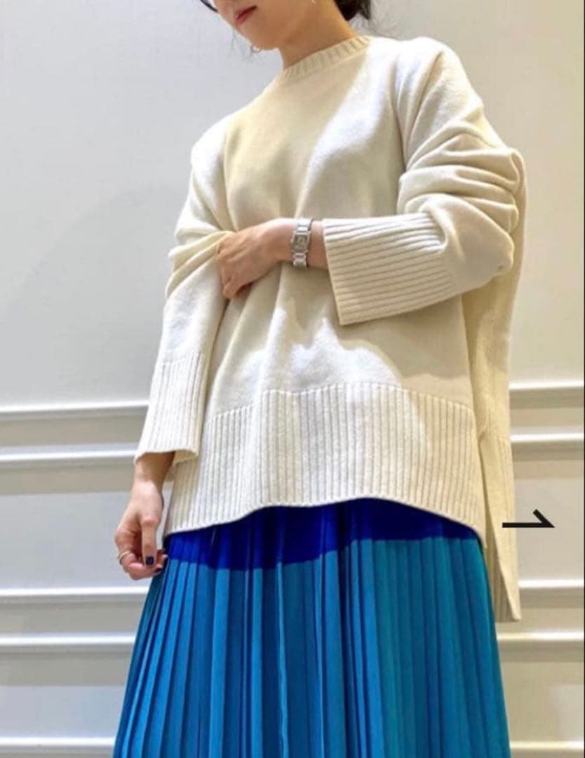アドーア★おまとめ★白ウールカシミアプルオーバーとブライトグログランスカート