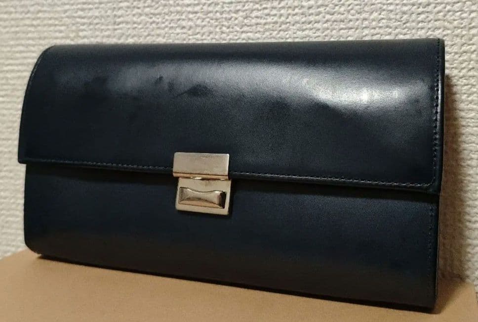 新品★isola 三段錠 ギャルソン財布 ダークネイビー アイソラ