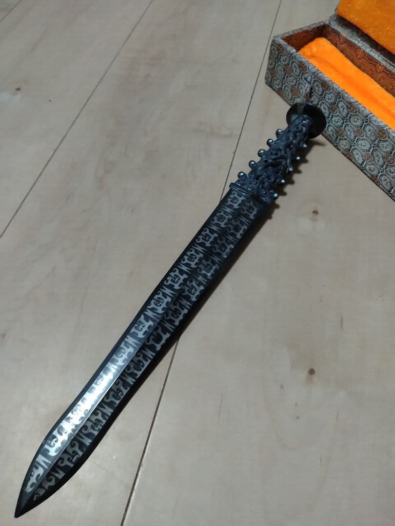 レプリカ】古銅風 青銅剣風 中国 古美術 工芸品 約40cm 模造刀 希少