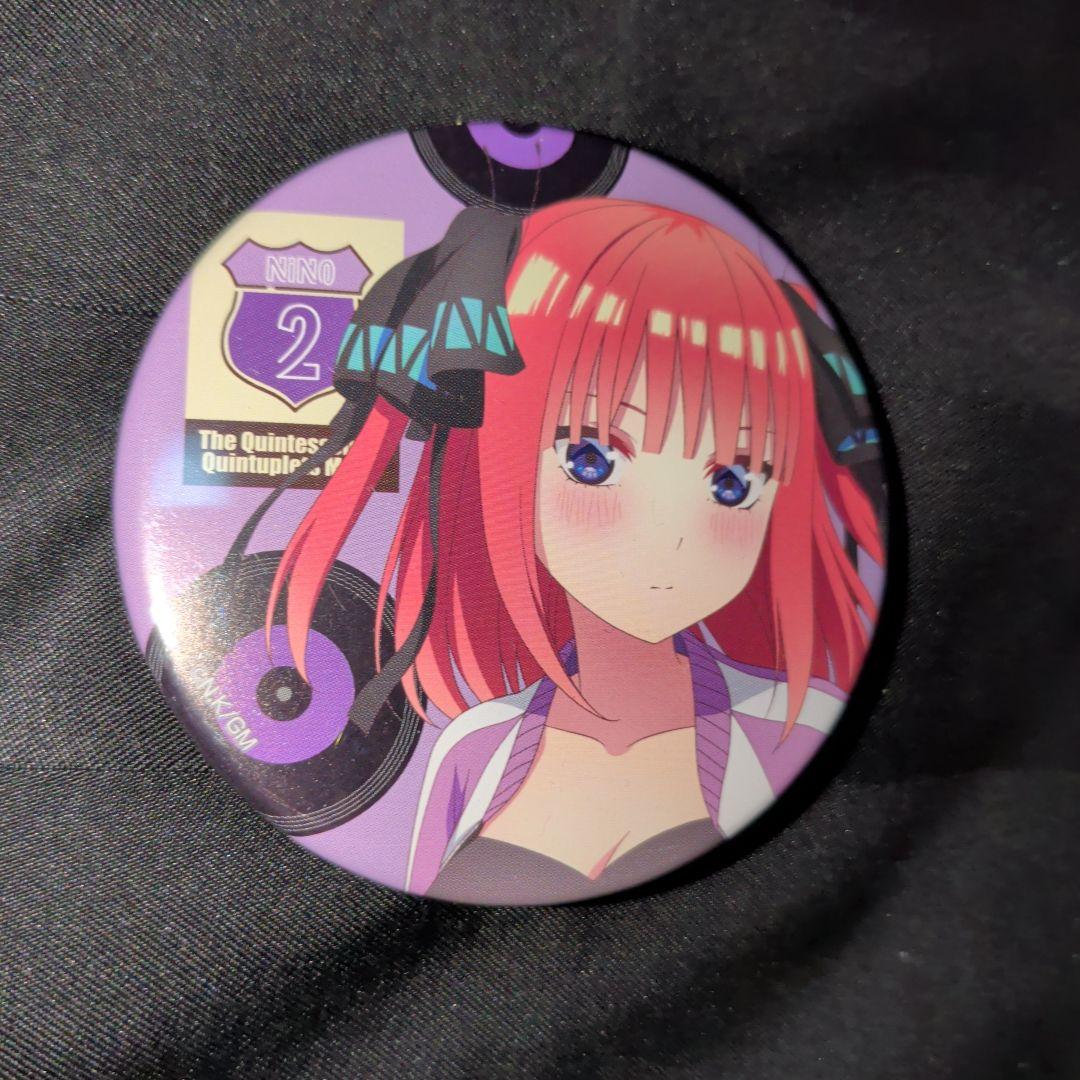 中野二乃 缶バッジ 五等分の花嫁 - メルカリ