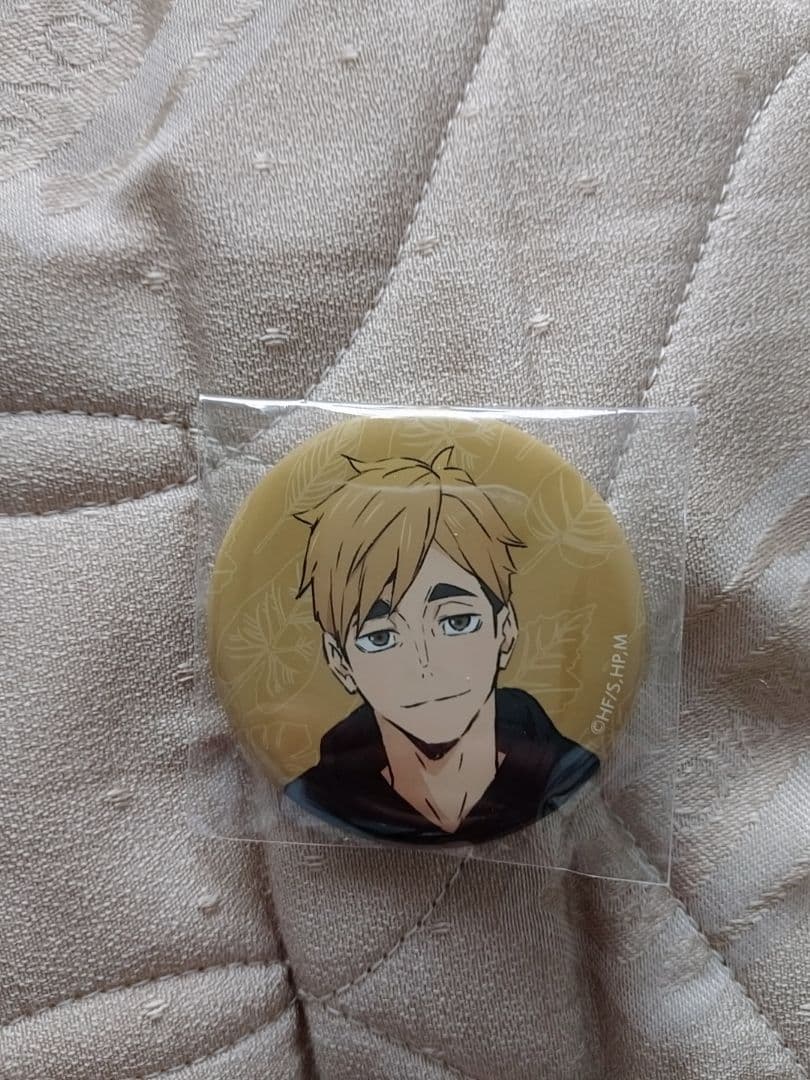 ハイキュー!! 宮侑 缶バッジ＆カード - メルカリ