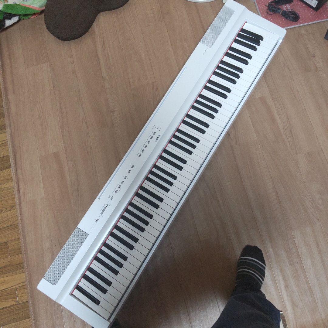 YAMAHA P125　ホワイト　電子ピアノ　※訳あり　現地取引のみ