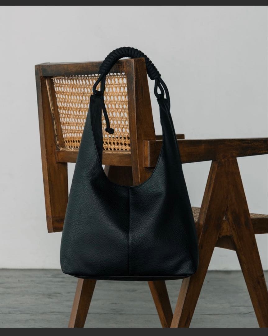 LURAKU シンセティックレザーロープハンドルバッグ