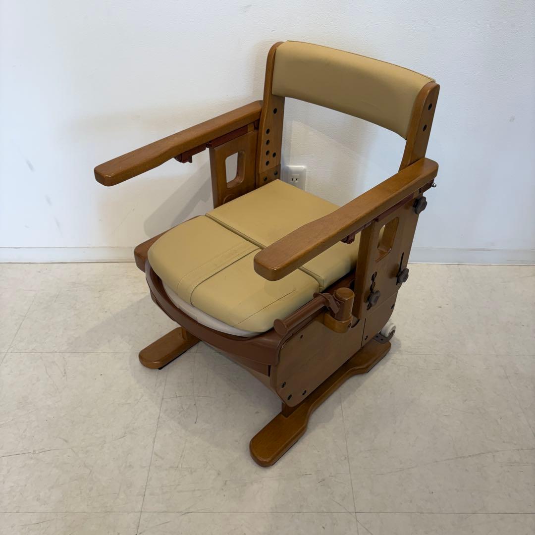 家具調トイレセレクトRはねあげ　ポータブルトイレ　介護トイレ