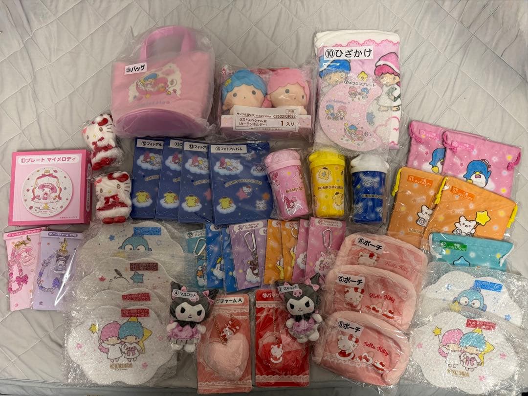 サンリオ 大量 まとめ売り 43点 くじ 楽天市場】サンリオキティグッズの当てくじ抽選ボード（80名様用