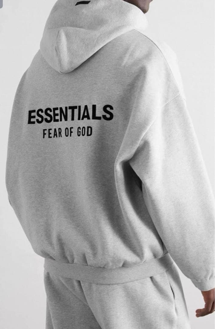 FEAR OF GOD ESSENTIALS パーカー