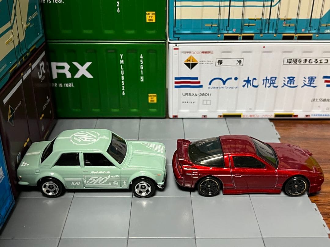 カラーサンプル ヤリス ホットウィール シビック 180SX ダットサン