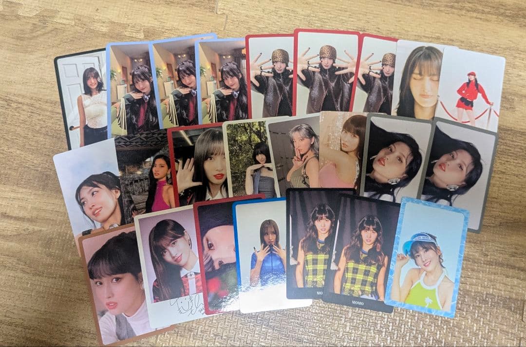 twice モモ 特典トレカセット 即購入⭕ - メルカリ