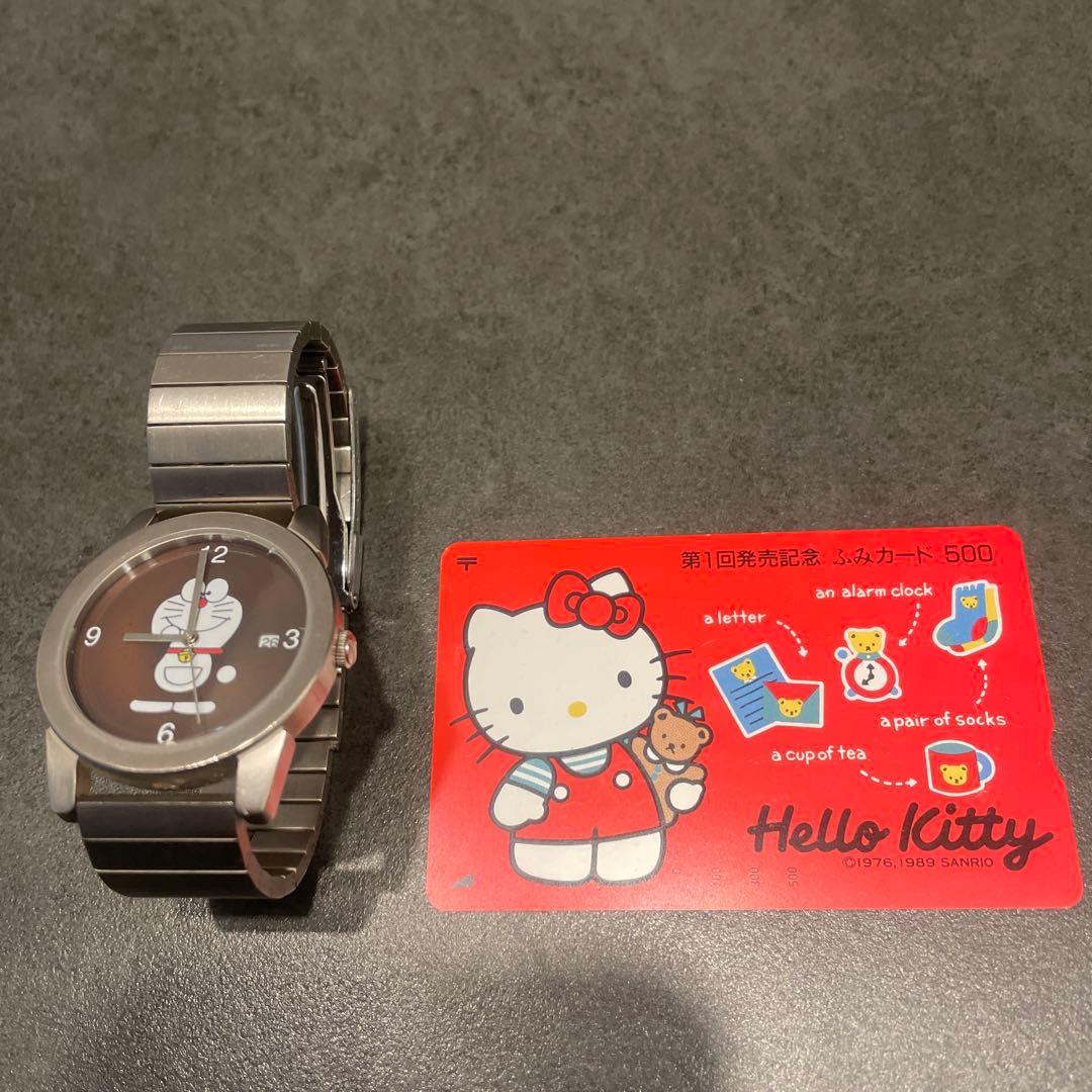 ドラえもん アナログ時計 & ハローキティ フミカードセット - メルカリ