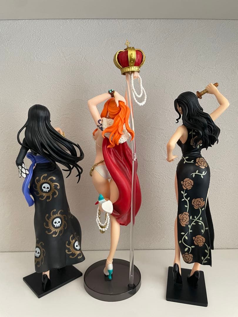 ワンピース フィギュア ナミ ロビン ボア・ハンコック 【美品】 - メルカリ