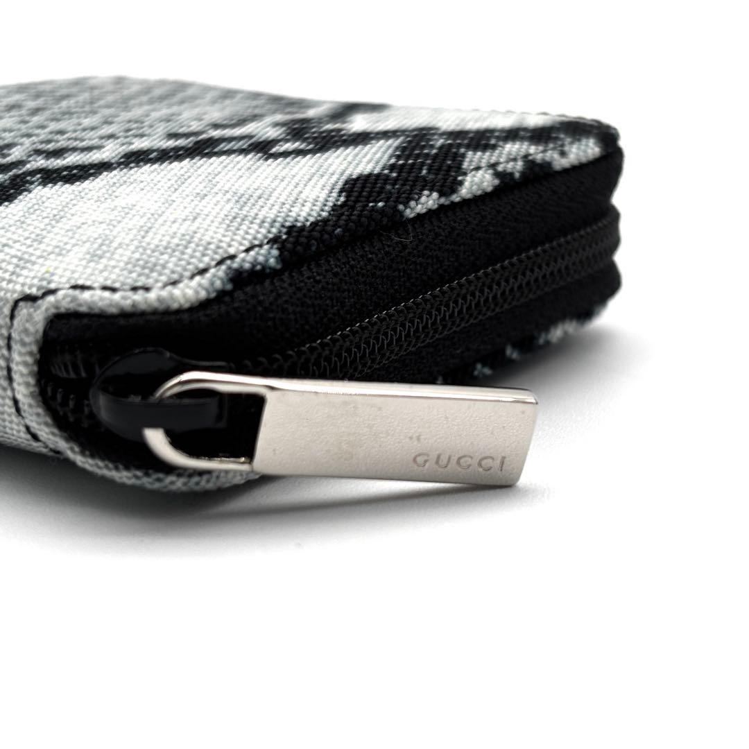 未使用保管品 グッチ コインケース パイソン柄 ラウンドジップ ブルー