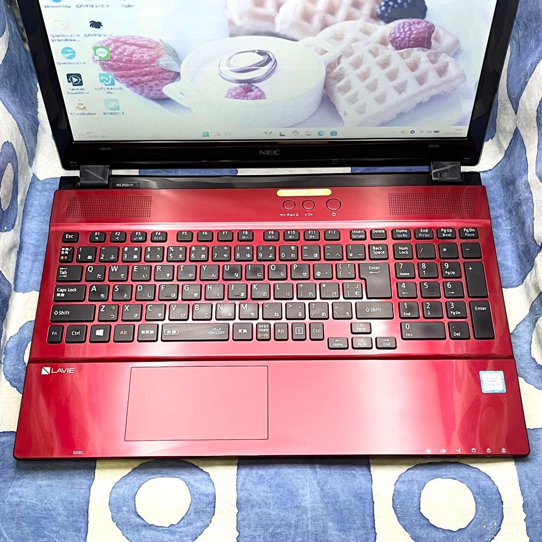 快適SSD☆大人気赤ノートPC♪ブルーレイ&カメラ！第7世代！Windows11