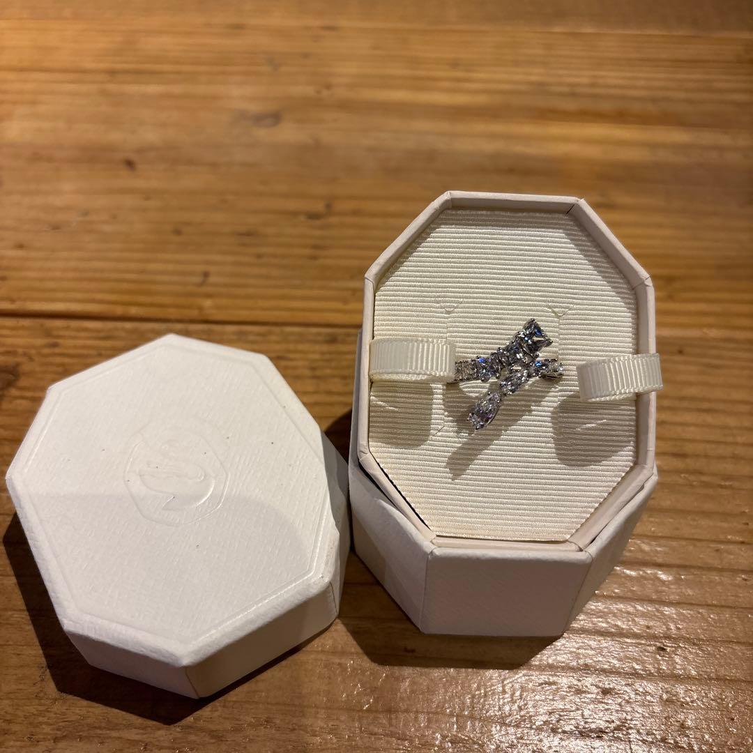 スワロフスキー　リング