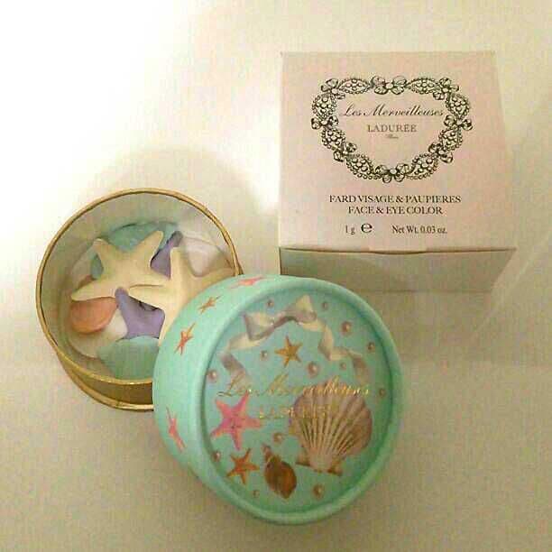 ラデュレ  新品・未使用  貝殻マリン フェイスパウダー