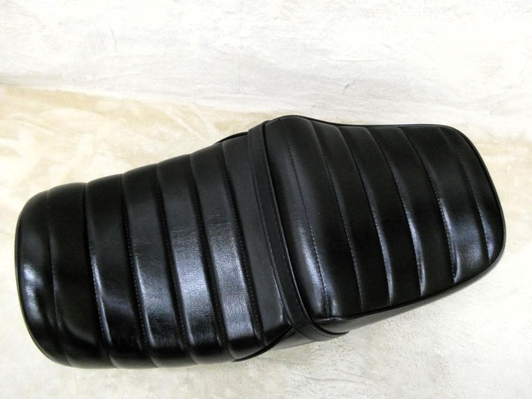 タックロールシート 黒皮 NC31/ CB400SF前期 あんこ抜き - メルカリ