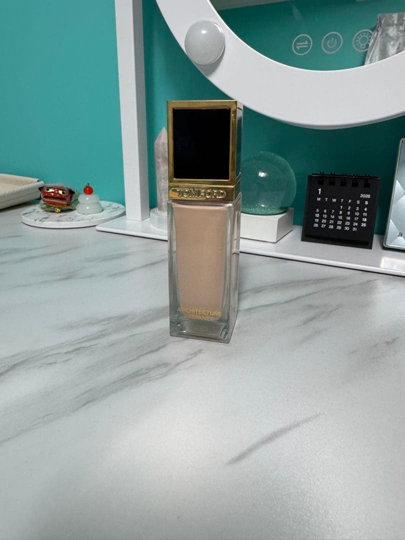 トムフォード　アーキテクチャー　ラディアンス　ハイドレーティング　ファンデ