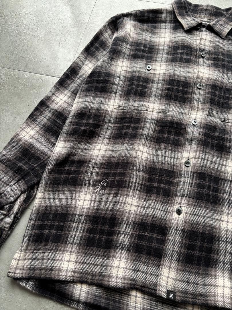 GOD SELECTION XXX 刺繍オンブレチェック ネルシャツ デザイン