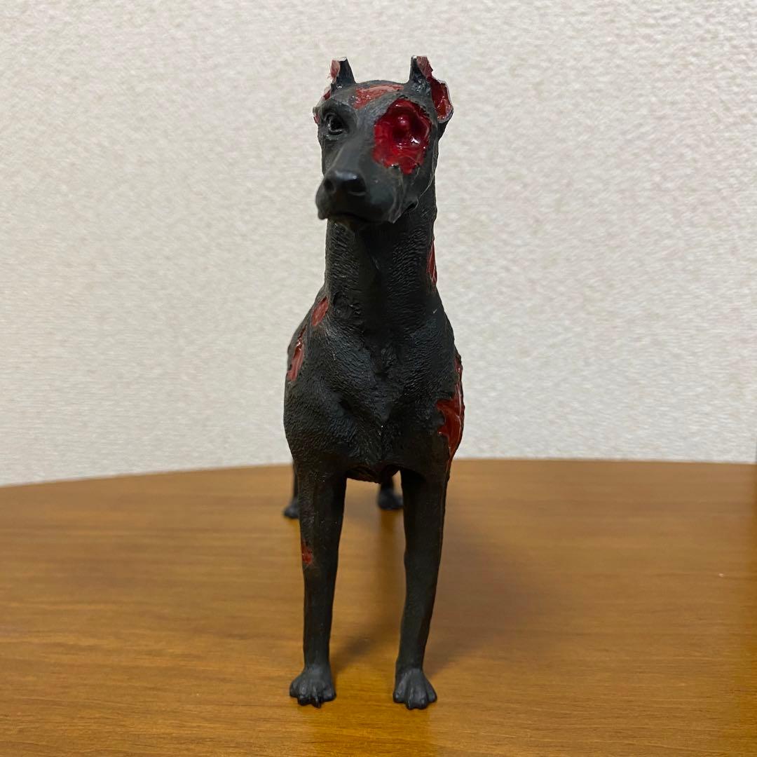 バイオハザード ゾンビ犬 フィギュア - メルカリ