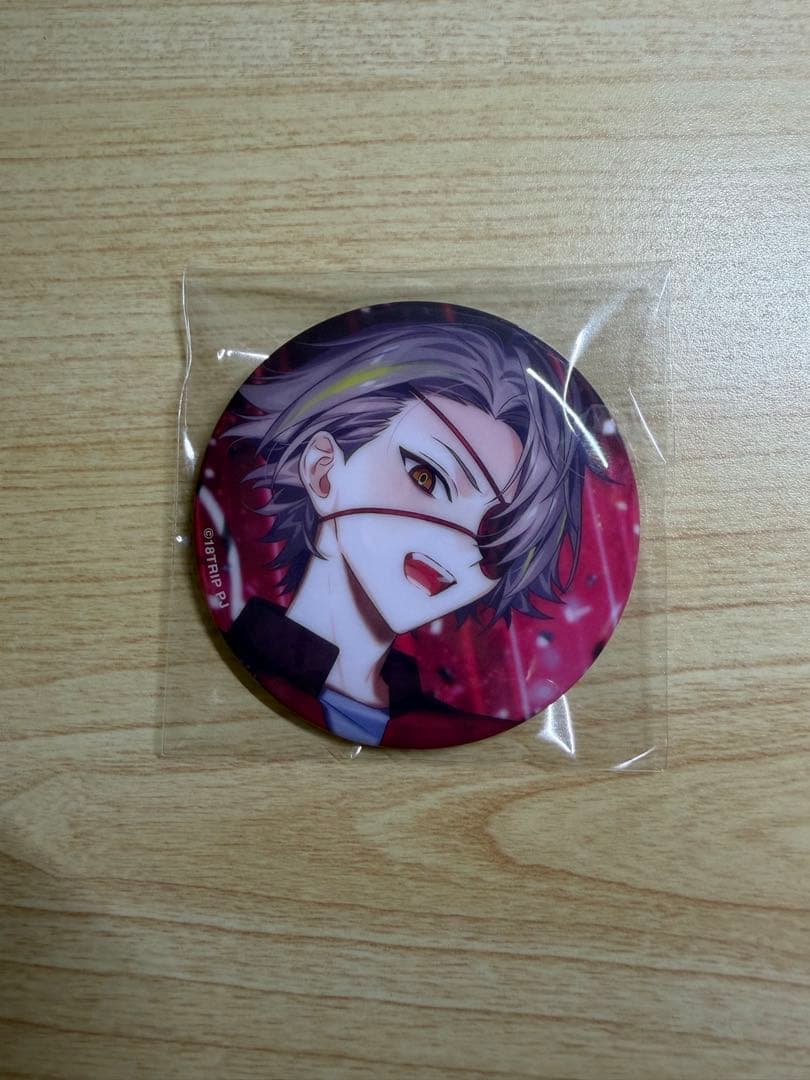 エイトリ 白光琉衣 缶バッジ - メルカリ