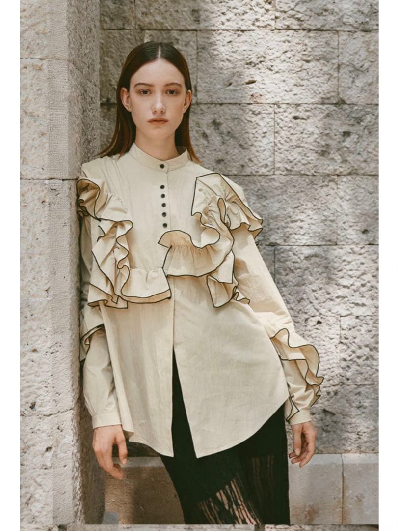 2*！様 eaphi Feeling Frills Blouse ベージュ FR