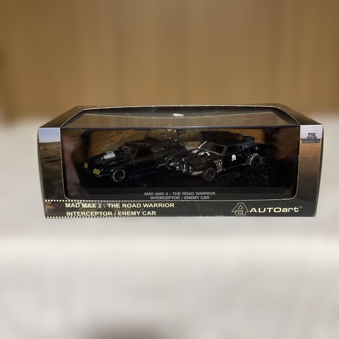 極美品AUTOart 1/43MAD MAX 2 インターセプター＆敵車 セット