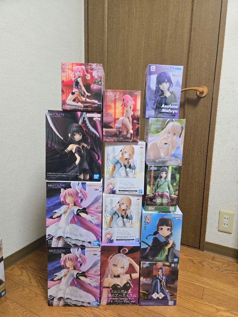 薬屋&椎名真昼&ToLOVEる&まどかなどレアプライズフィギュア13体セット