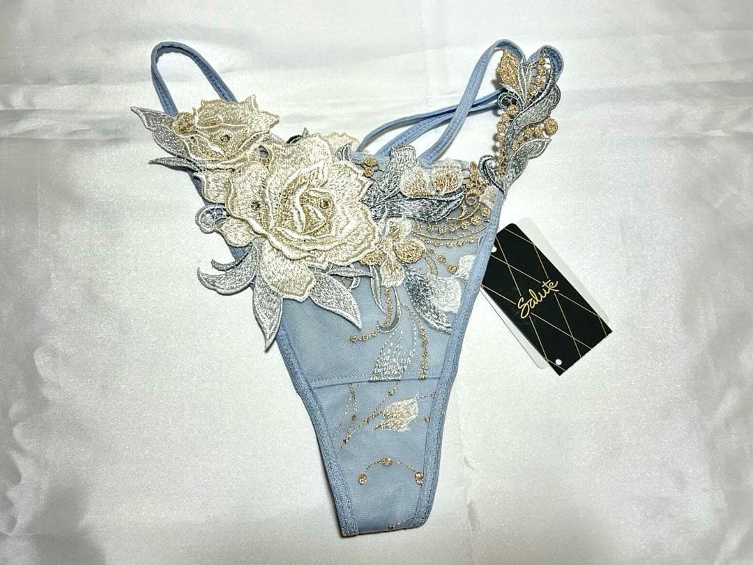 【新春セール】新品タグ付 【事前予約限定】ワコールサルート24G ソングM GY