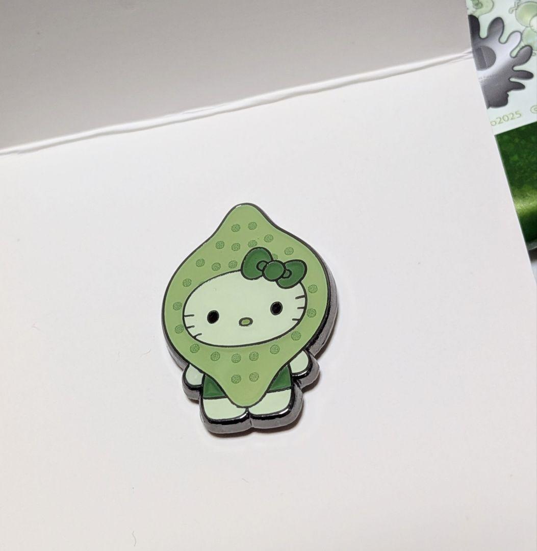 万博 日本館 藻キティ ピンバッジ - メルカリ