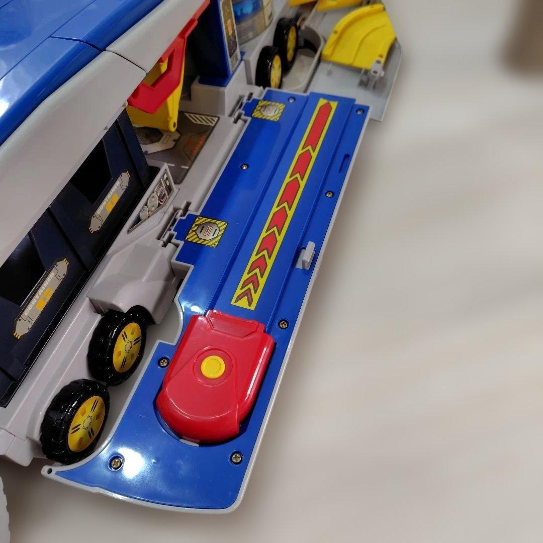 貴重 新品電池交換済み トミカ マグナムパトレーラー ハイパーブルー