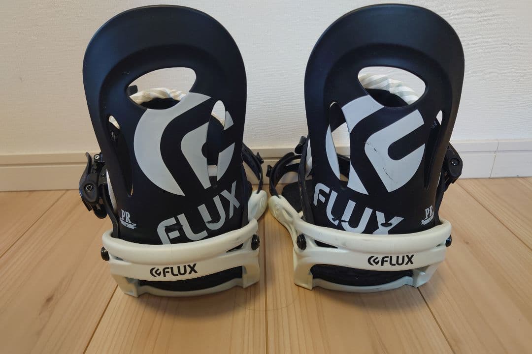 FLUX PR Mサイズ スノーボードビンディング フラックス ピーアール