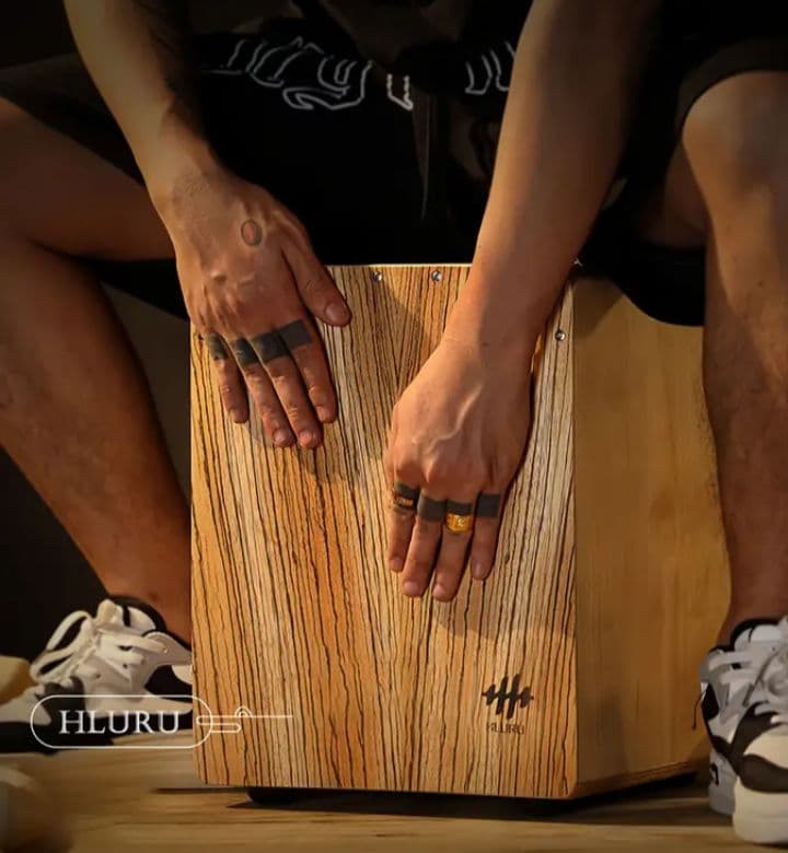 HLURU pro カホン ボックス Cajon box ナチュラルウッド仕上げ カホン - コマキ通商ウェブ