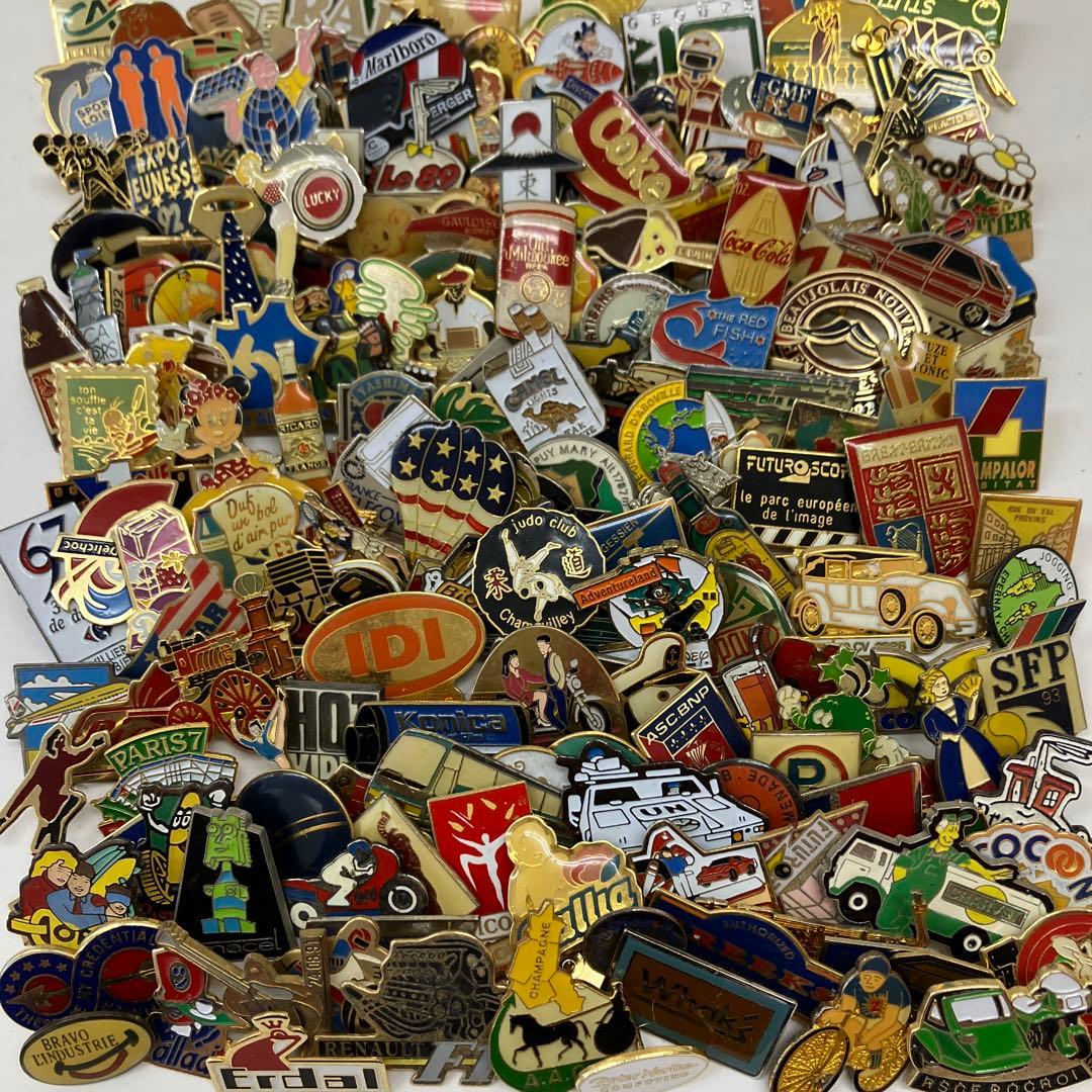 フランス雑貨★ピンバッジ大量200個セット★BVA04