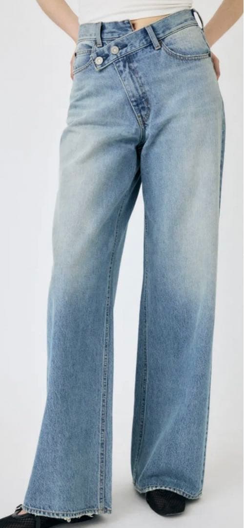 MOUSSY CROSS WAIST WIDE STRAIGHT