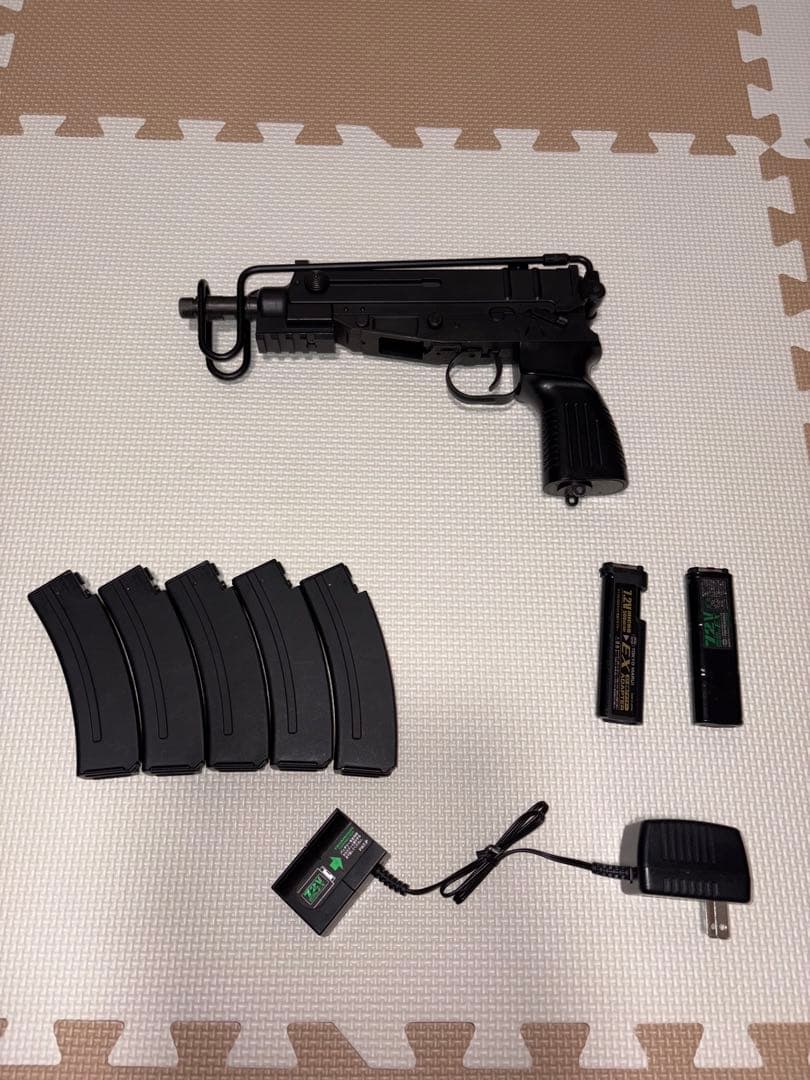 東京マルイ　スコーピオン　VZ61 電動