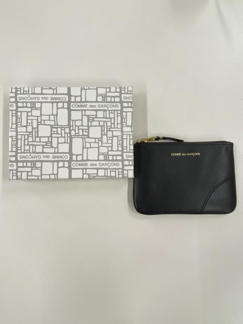 COMME des GARCONS　ケース　ウォレット