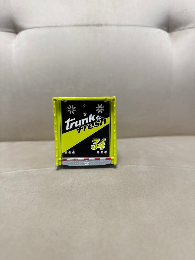 カーズ マテル #34 トランク フレッシュ ハウラー