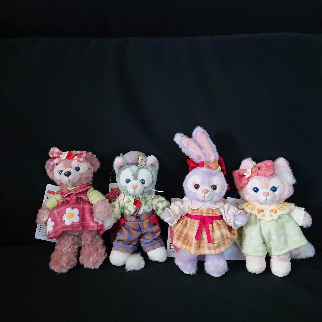 新品タグ付き ハートフェルトストロベリーギフト ぬいぐるみバッジセット