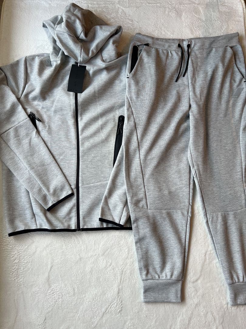 新品タグ付きZARA ATHLETICZ⭐︎スェット⭐︎パーカー&スェットパンツ