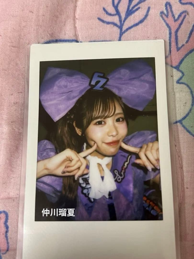 仲川瑠夏 チェキ グラフィック衣装 - メルカリ