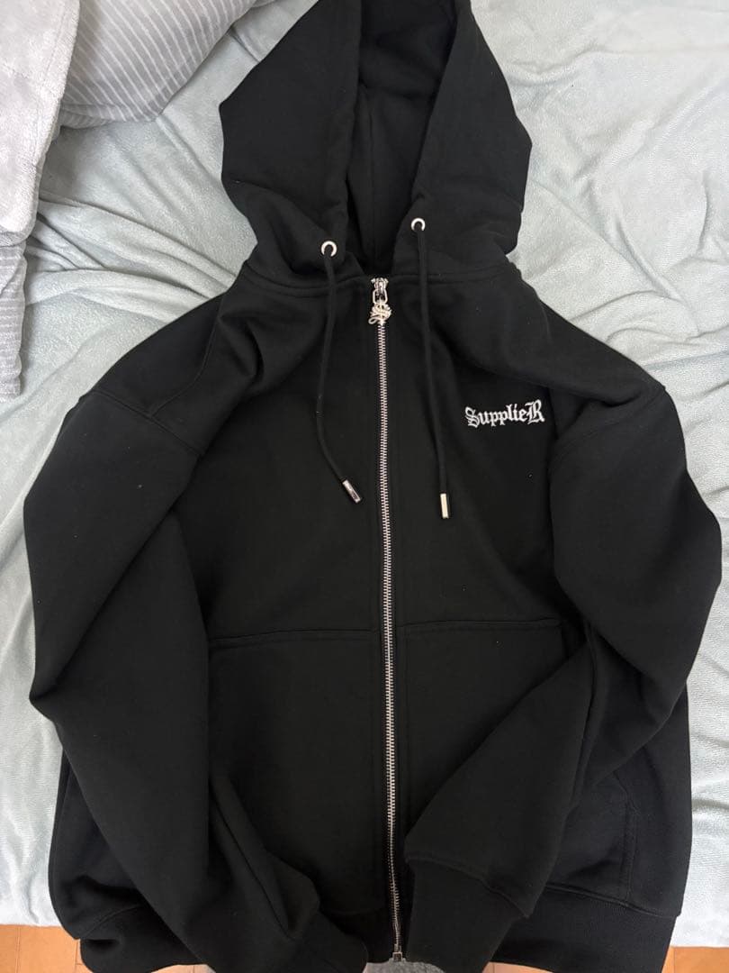 supplierR ブラックジップアップパーカー