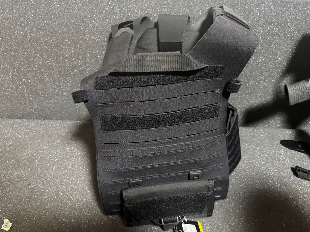 VanceFly HYDRAプレートキャリア - メルカリ