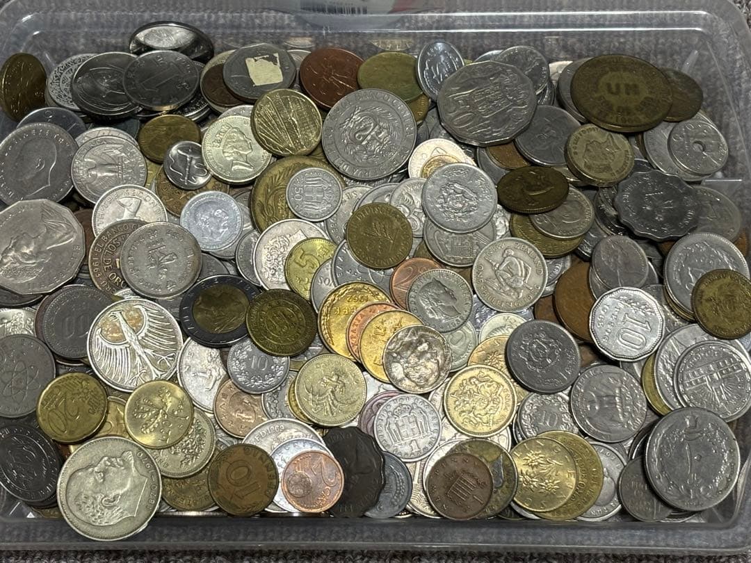 ま*お様 外国　旧硬貨　古銭まとめ　約3キロ 買取専門よろずや リーベル王寺店】古銭 外国銭 アメリカコイン 約197g