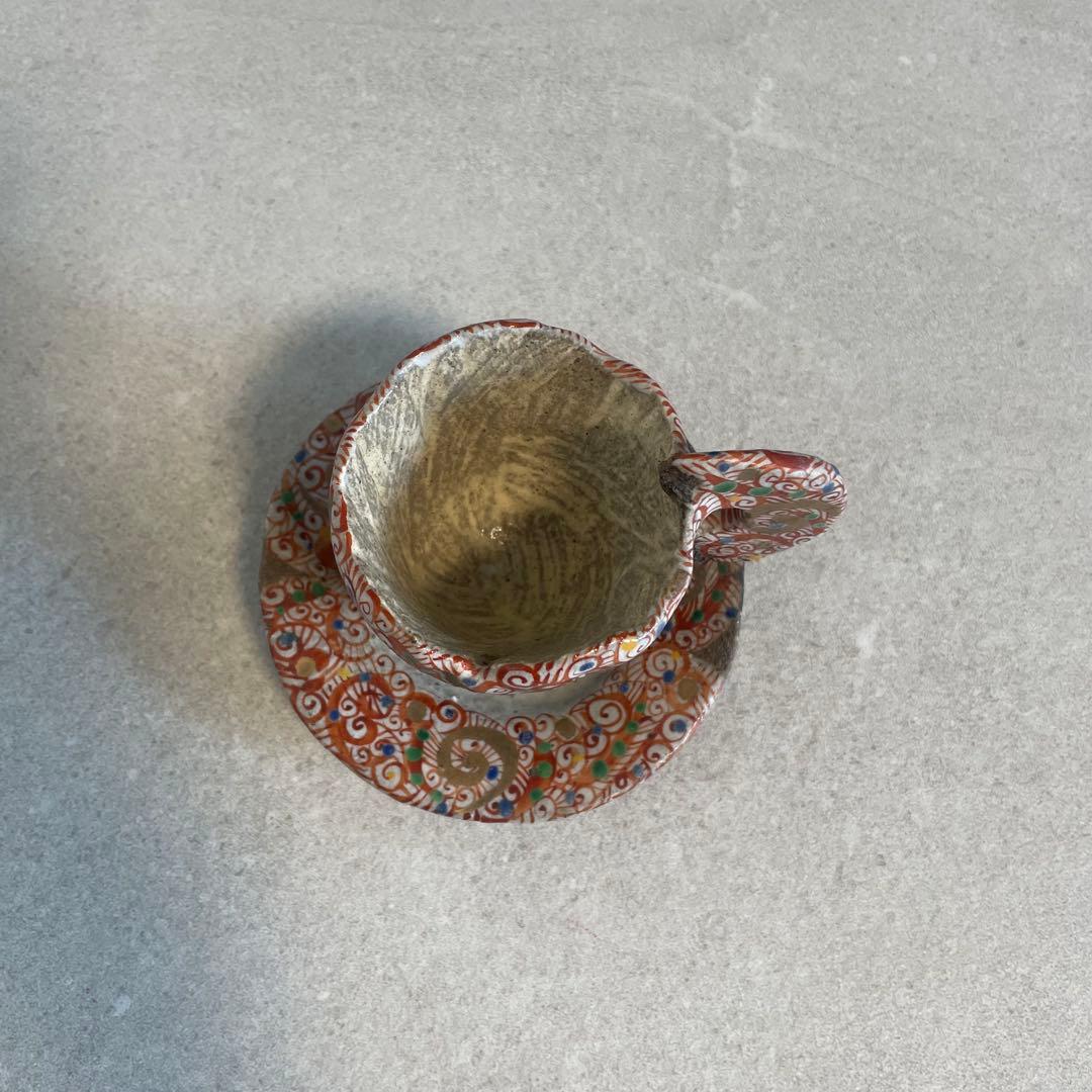 メルカリ便】人気陶芸作家 苧坂恒治作 渦赤絵 手描き カップ&ソーサー