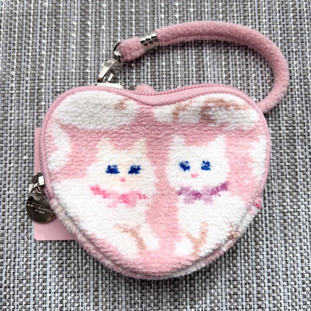 FEILER】ラブラリー♡モフモフネコチャン ハート型ポーチ - メルカリ