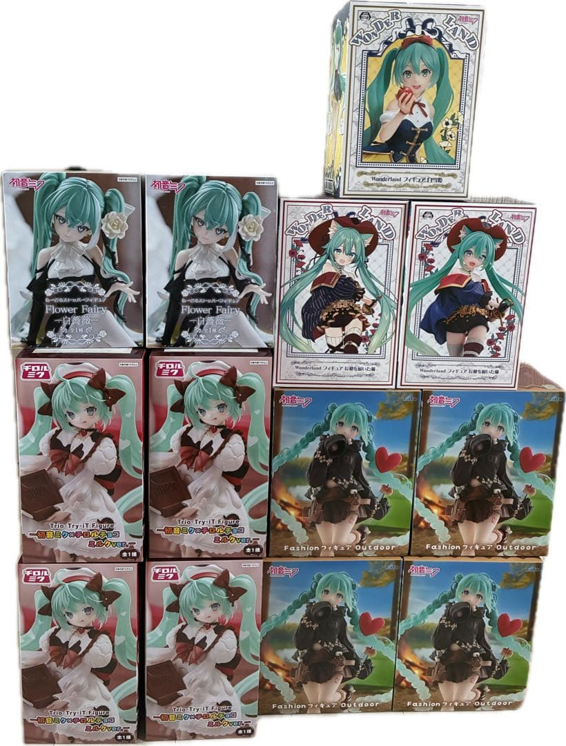 初音ミク　フィギュア