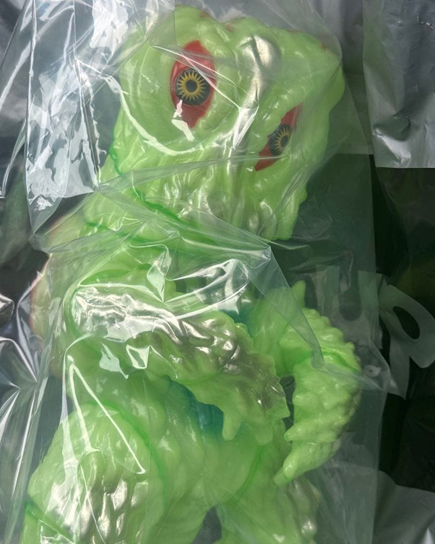 ワンフェス2026冬　One up. 当日版権　ヘドラ　蓄光 大 ピコピコ